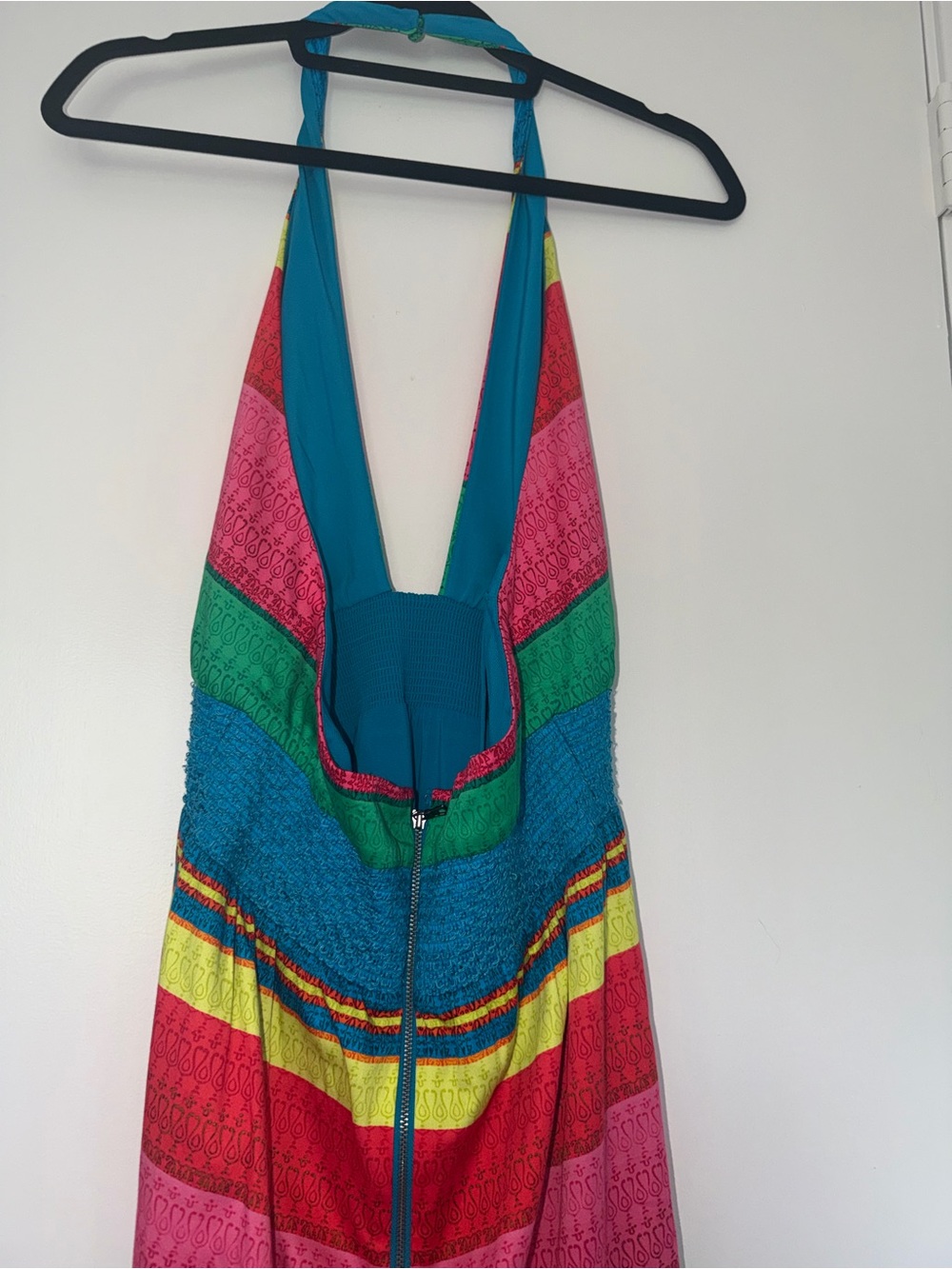 Alice + Olivia Rainbow Stripe Halter Maxi Dress Smocked Waist Size 6 - Picture 5 of 10